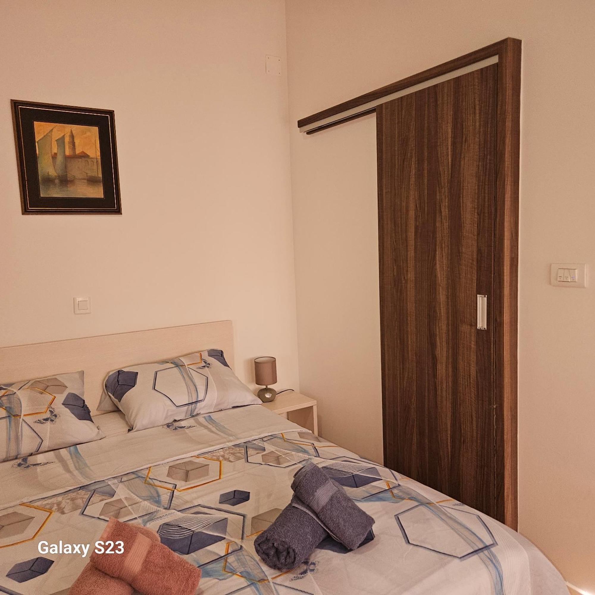 By Osibov, Diamondfish Apartment Kastela Room photo